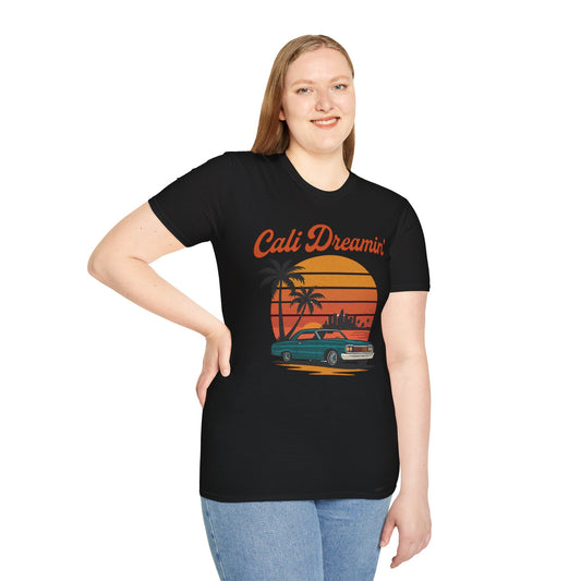 Cali Dreamin' Vintage Unisex Softstyle T-Shirt | Casual Summer Vibe, Beachwear, Vacation Outfit, Cool Graphic Tee, Gift for Him/Her